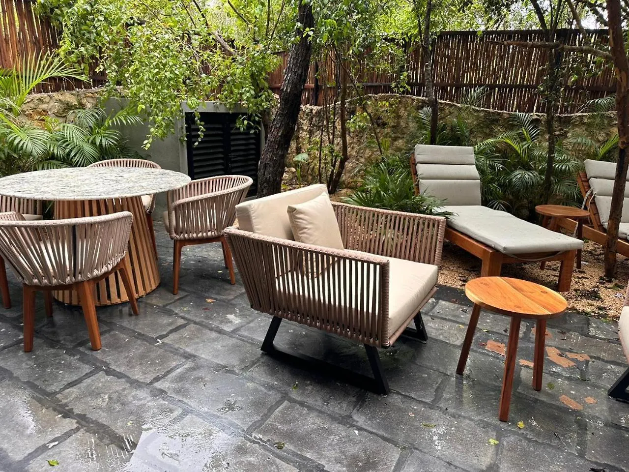 Lovely 2Bedroom Apartment Serviced + Pool & Garden Tulum