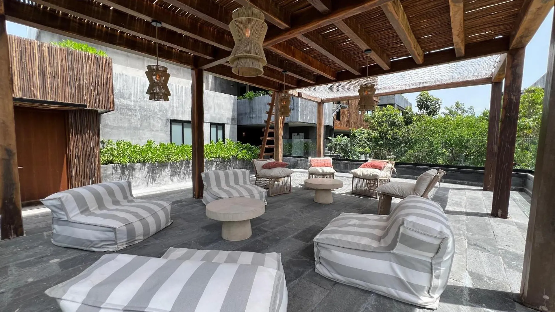 Lovely 2Bedroom Apartment Serviced + Pool & Garden Tulum