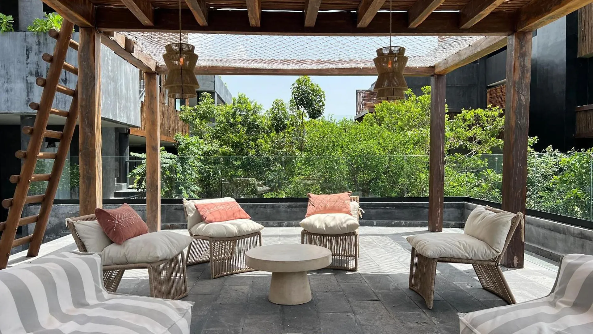 Lovely 2Bedroom Apartment Serviced + Pool & Garden Tulum