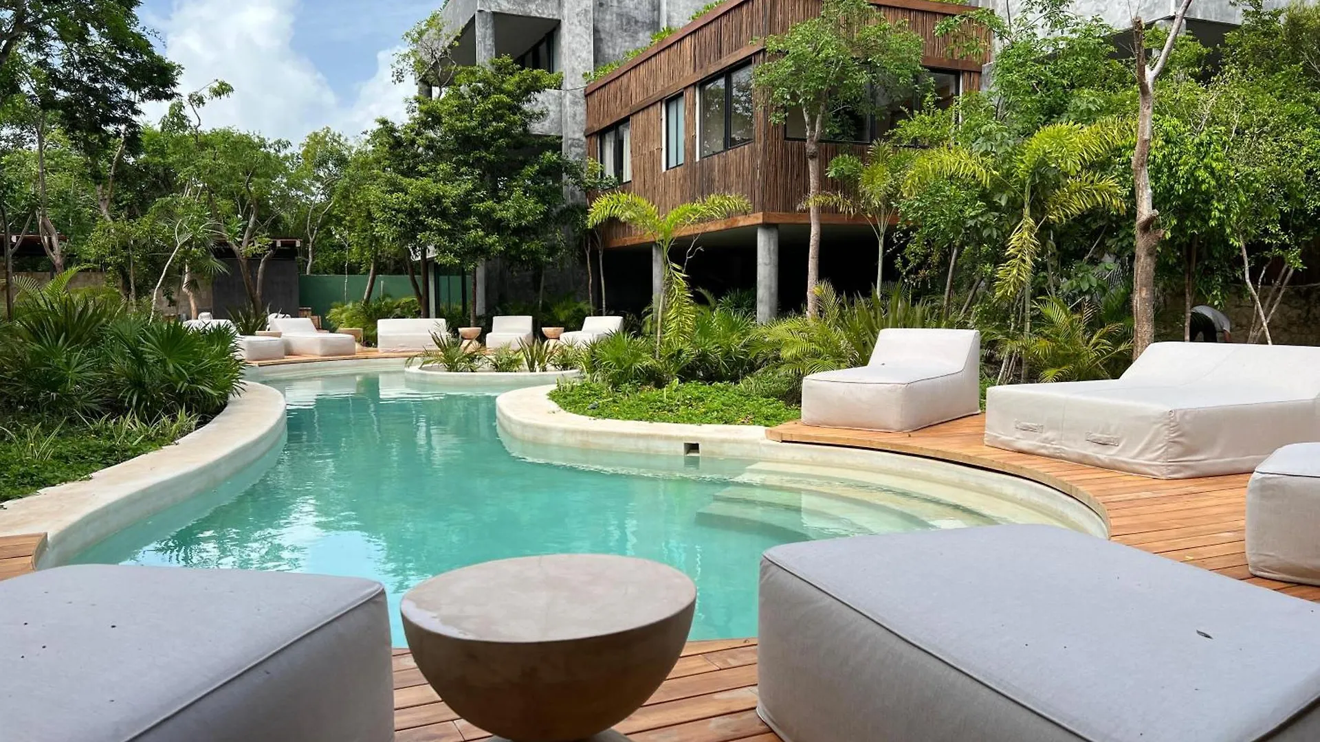 Lovely 2Bedroom Apartment Serviced + Pool & Garden Tulum