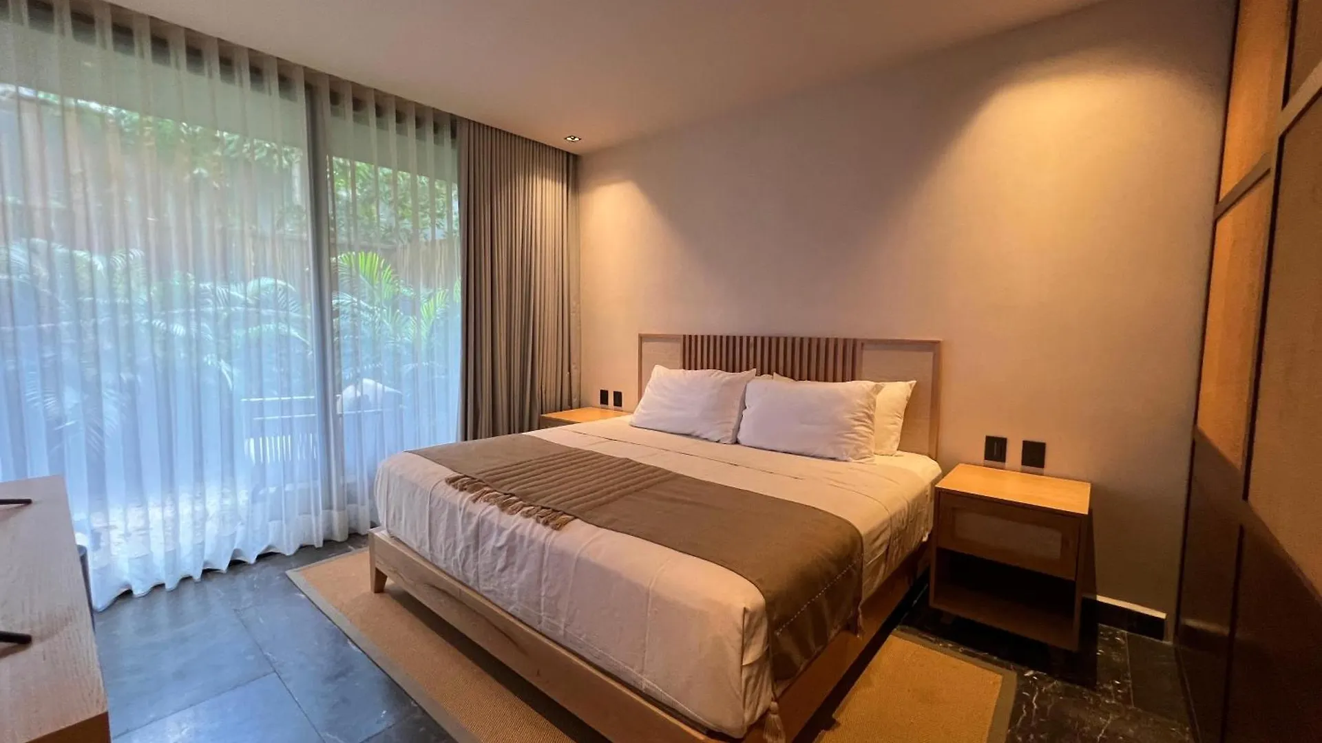 Lovely 2Bedroom Apartment Serviced + Pool & Garden Tulum